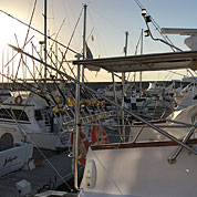 Yachtboote im Hafen